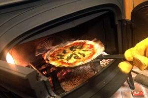 薪でピザ